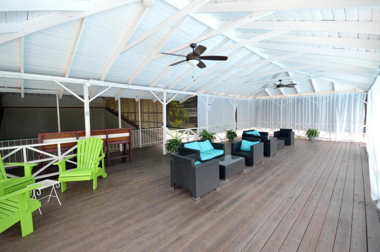 The Liguanea Club Hotel Kingston Bagian luar foto