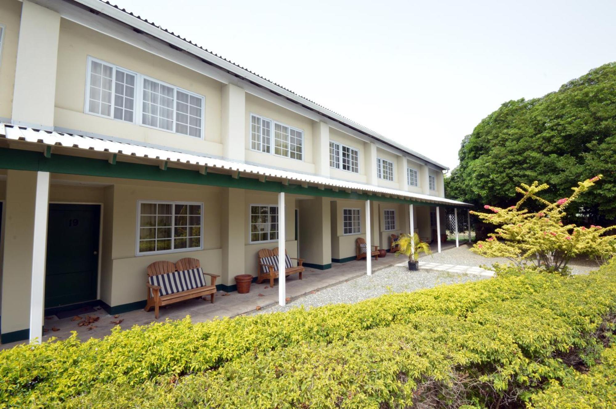 The Liguanea Club Hotel Kingston Bagian luar foto