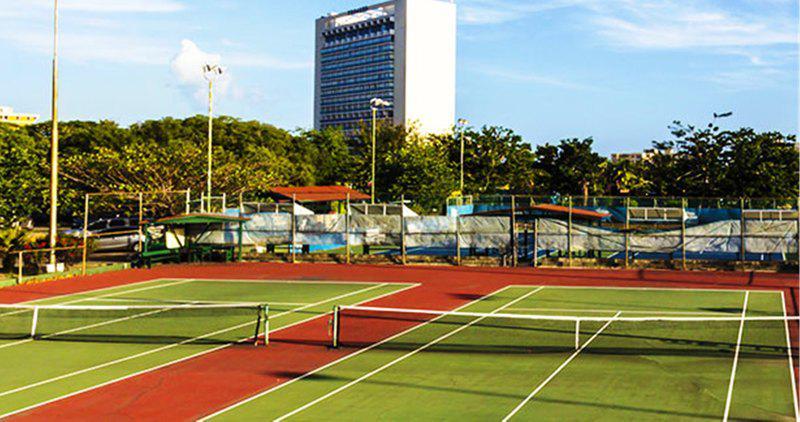 The Liguanea Club Hotel Kingston Bagian luar foto